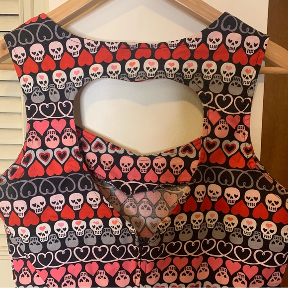 Folter | Retrolicious A-line Skull and Heart 100% cotton dress - Picture 3 of 6